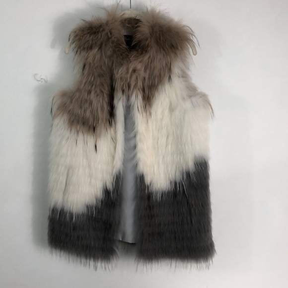 Linda Richards Unique Fox Fur Ombre Vest - Picture 12 of 12